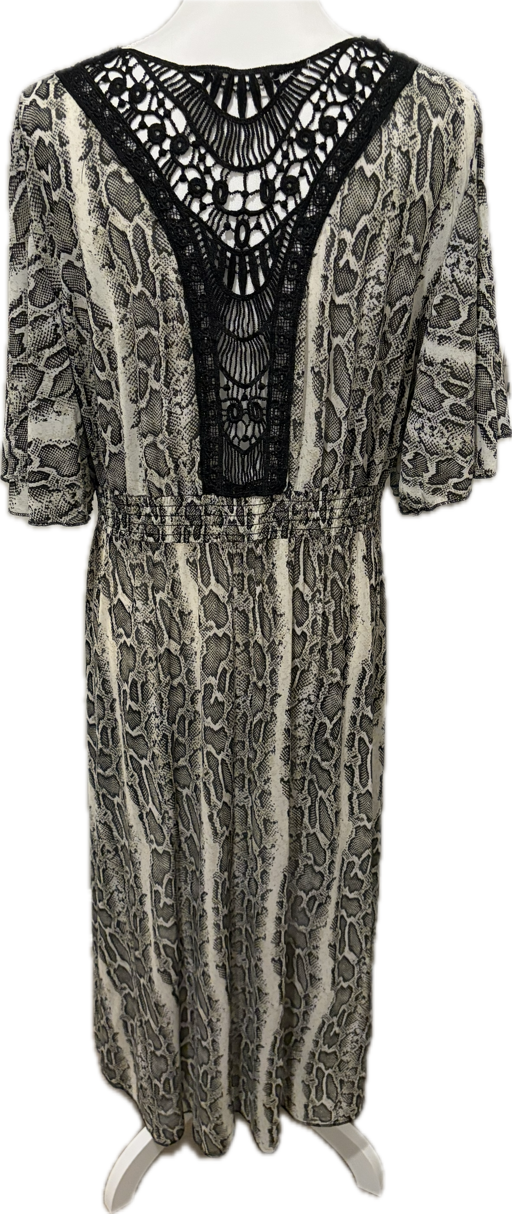 Hi/Low Plus Curve Snakeskin Duster