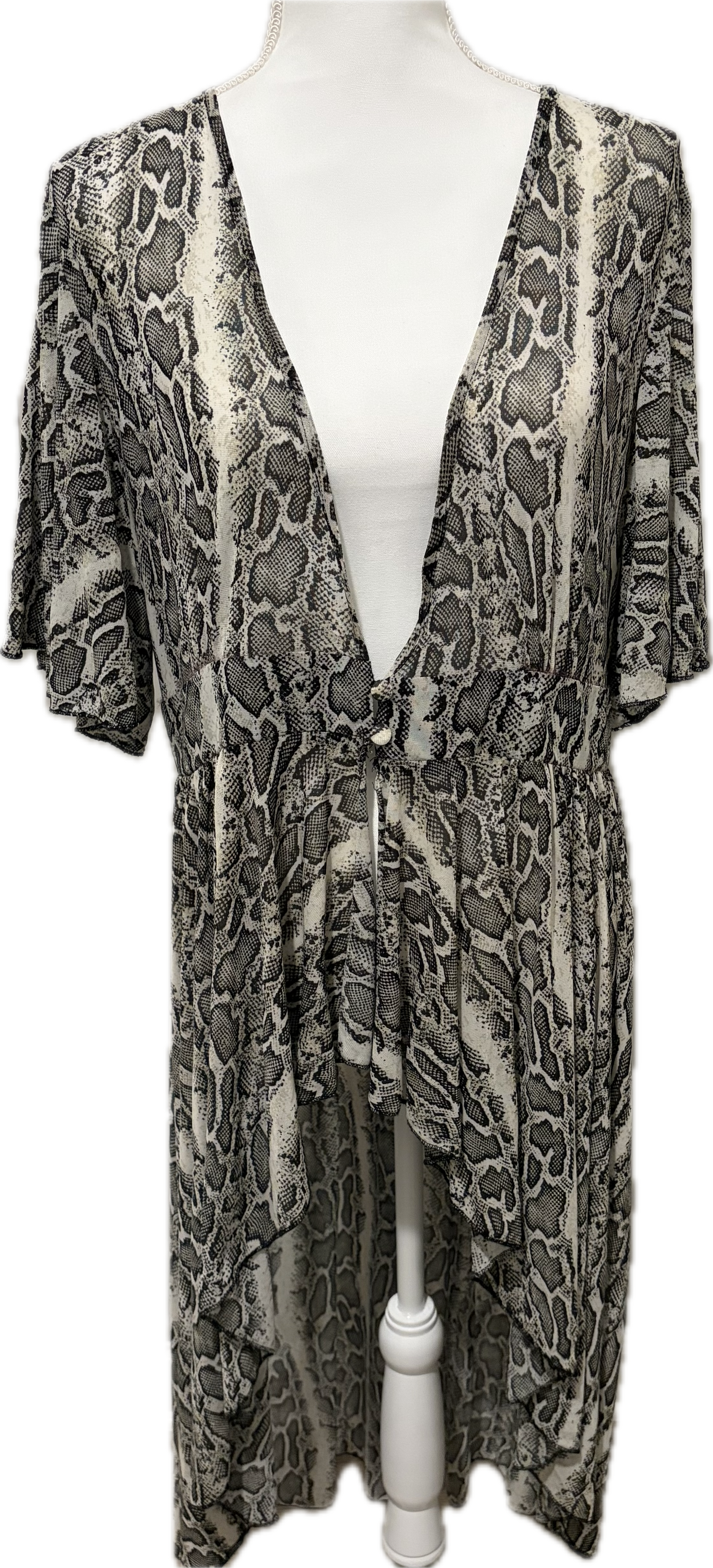 Hi/Low Plus Curve Snakeskin Duster