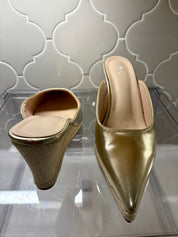 Gold Wedge Slide
