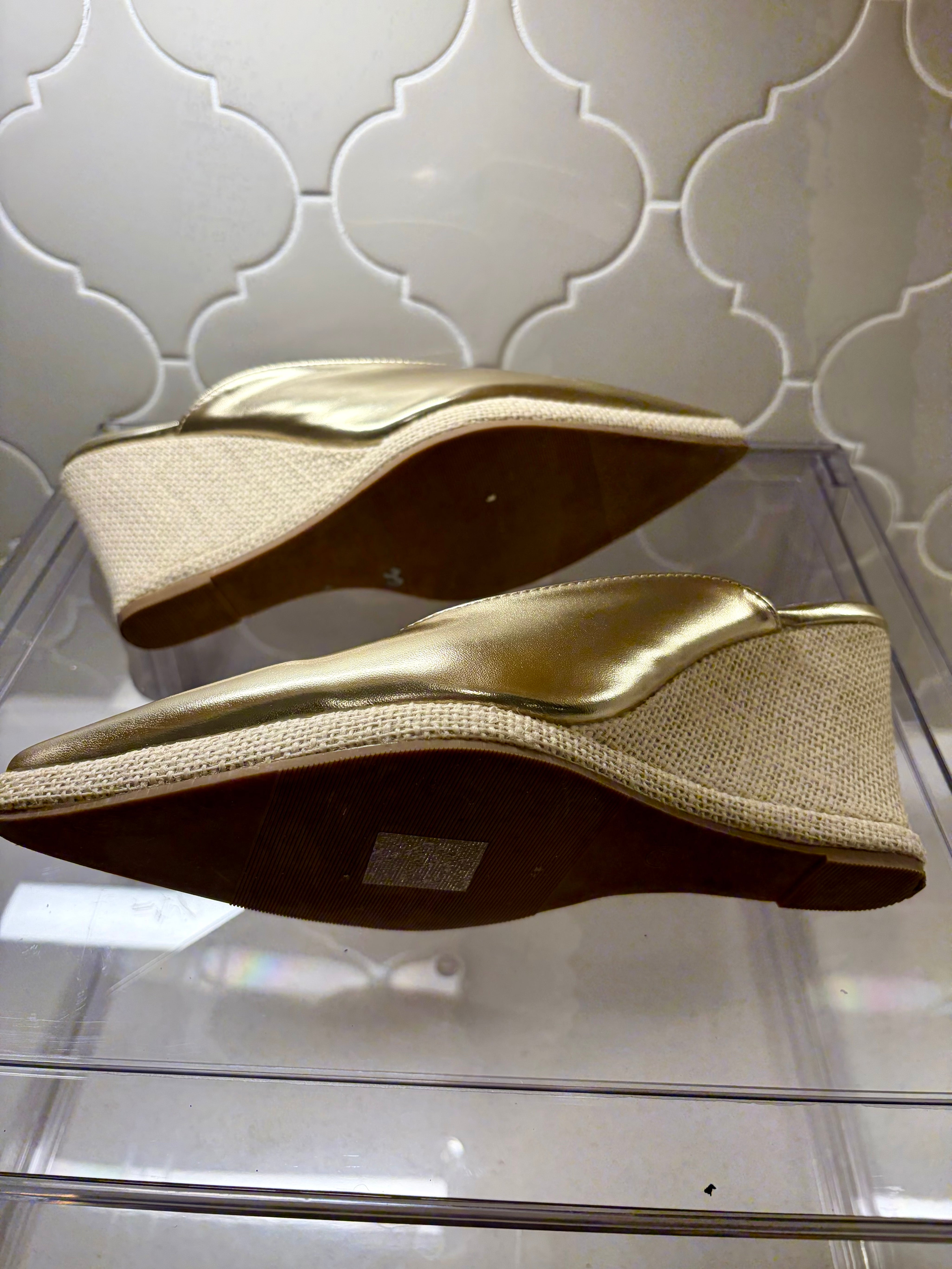 Gold Wedge Slide