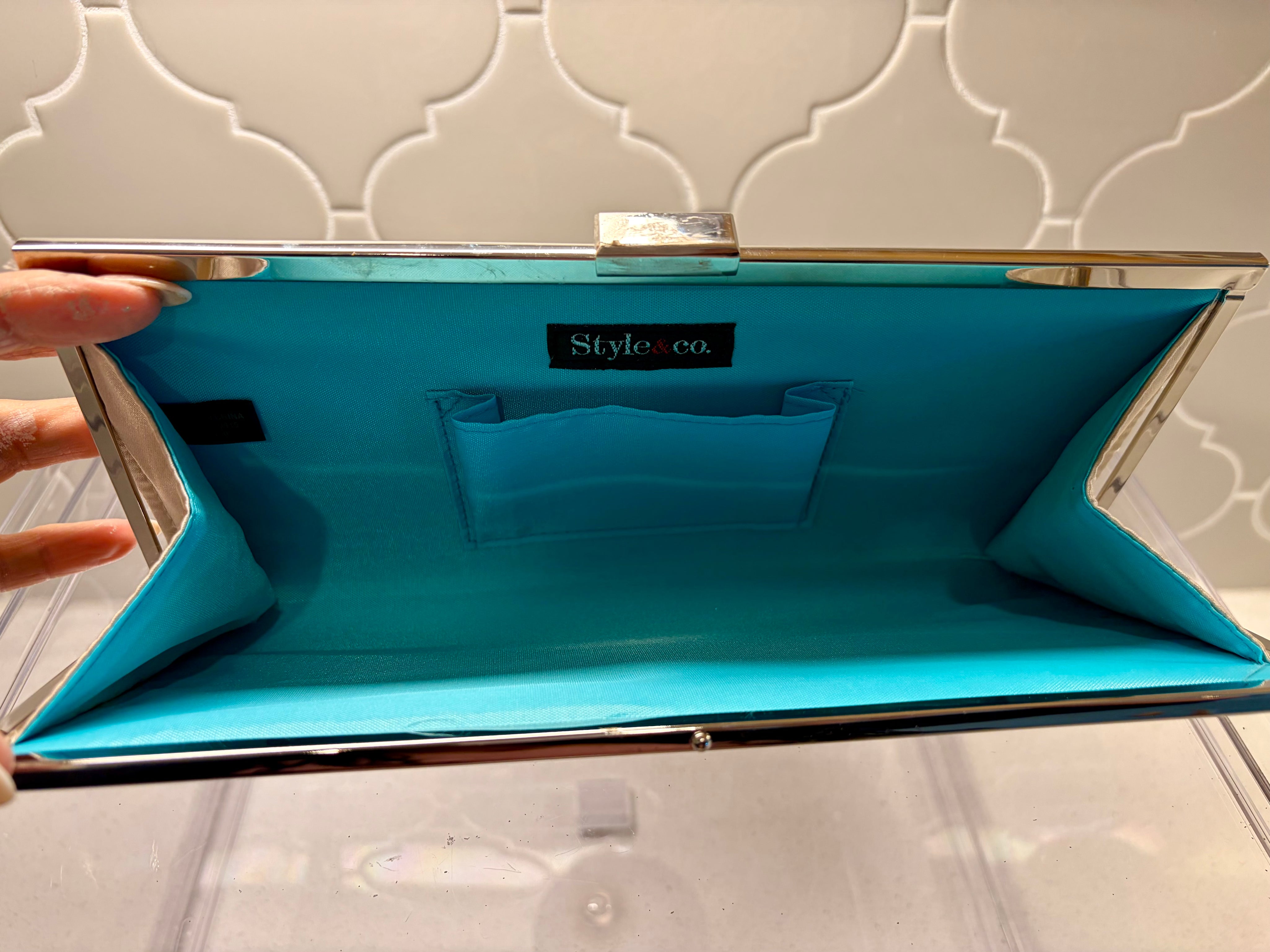 Two Tone Lace Clutch Purse