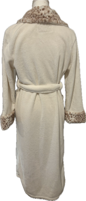 Carole Hochman Robe